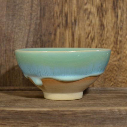 Чашка «Кратер» голубая Чашка «Кратер» голубая