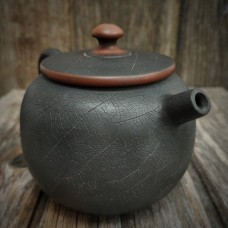 Чайник глиняный с легкой прорисовкой, 250 мл