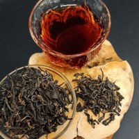 От «вкусно» до «цветочно-медовый с персиковым послевкусием»: как научиться слышать язык чая. 