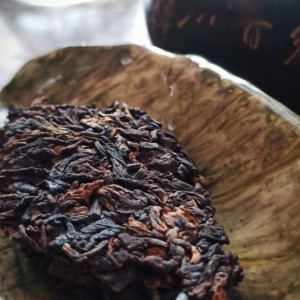 Почему бодрит сильнее всего пуэр, хотя кофеина больше в зеленом чае?